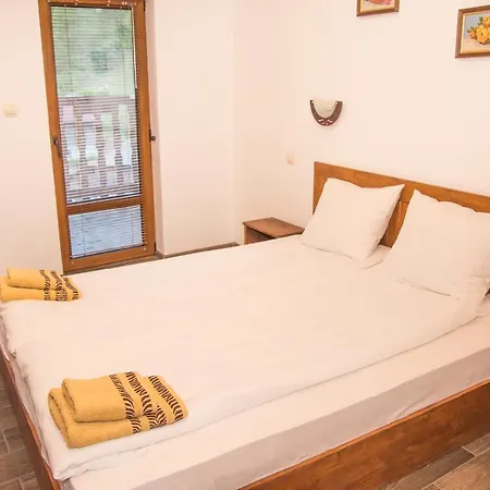 Villa Zaburdo Kır Evi *